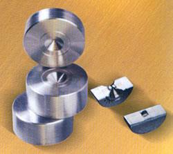 供應各類模具及五金工具 鎢鋼模具、拉絲模具、絞線模、聚晶模具全方位解析